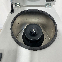 Eppendorf 5804 Centrifuge image 2